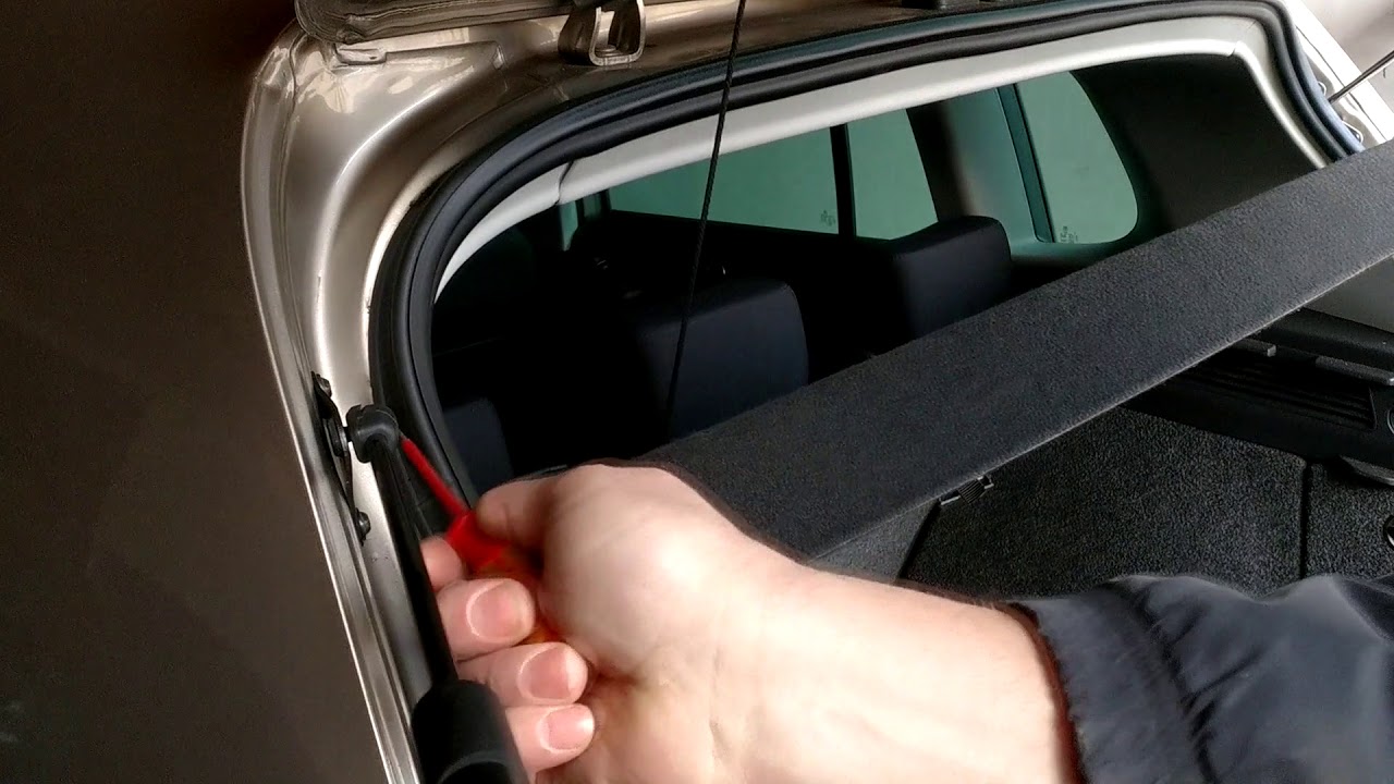 Einbauanleitung Heckklappe Öffner Tiguan