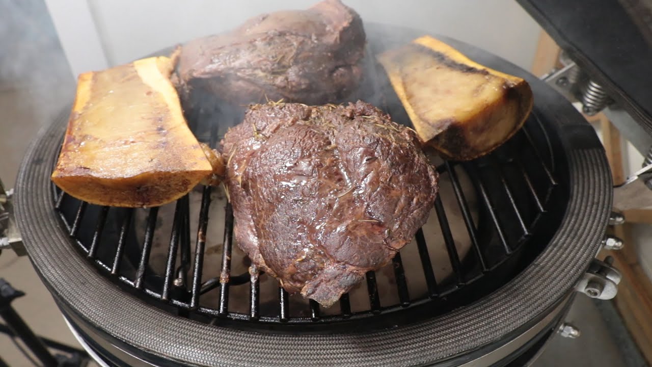 Joue de boeuf fumée au cerisier confite à la graisse de canard