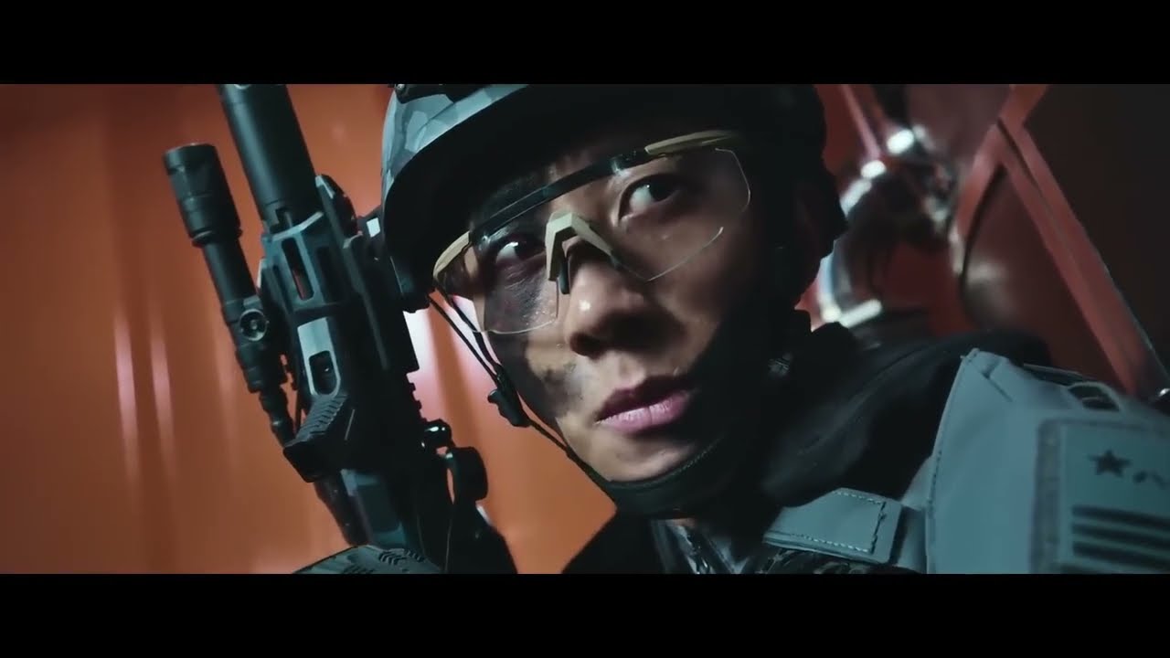 【蛟龙行动】 2025 主演: 黄轩 / 于适 / 张涵予 / 段奕宏 / 王俊凯 / 杜江 / 李晨 / 王彦霖 / 蒋璐霞