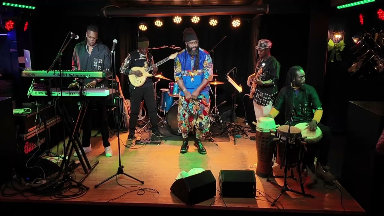 Tonton Idriss M’borin (Hommage Bembeya Jazz ) Mandin’Groove 