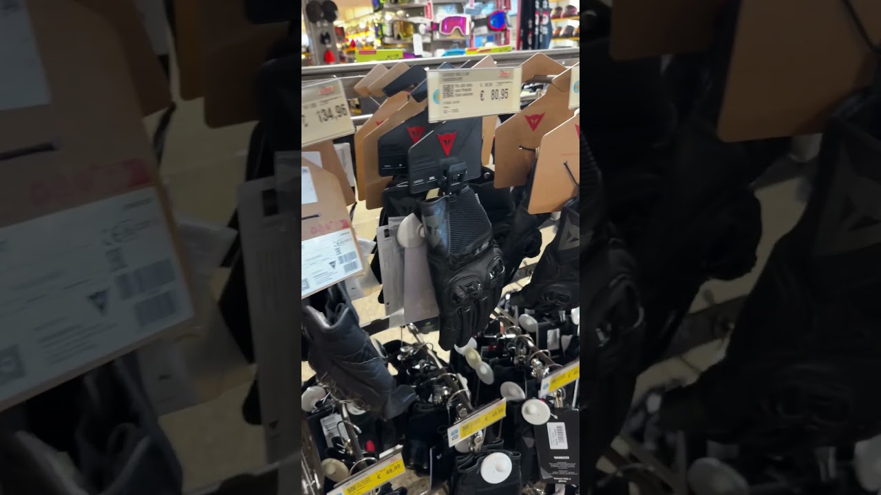AlmanyaBerlin Louis moto Alpinestars eldiven fiyatlari 18 Kasım 2025 yuzde 12 vergi iadesi ayri
