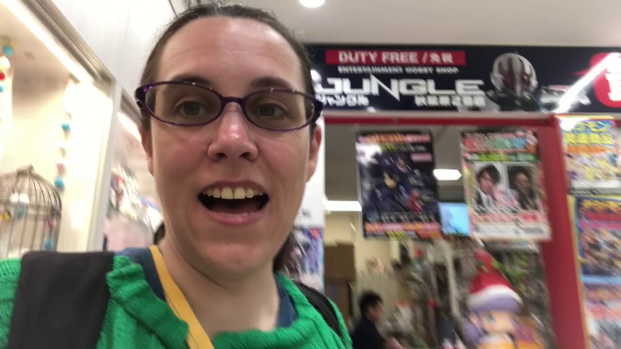 Cat Shop, Gachapon tour and Azone Store Akihabara Momoko Expo