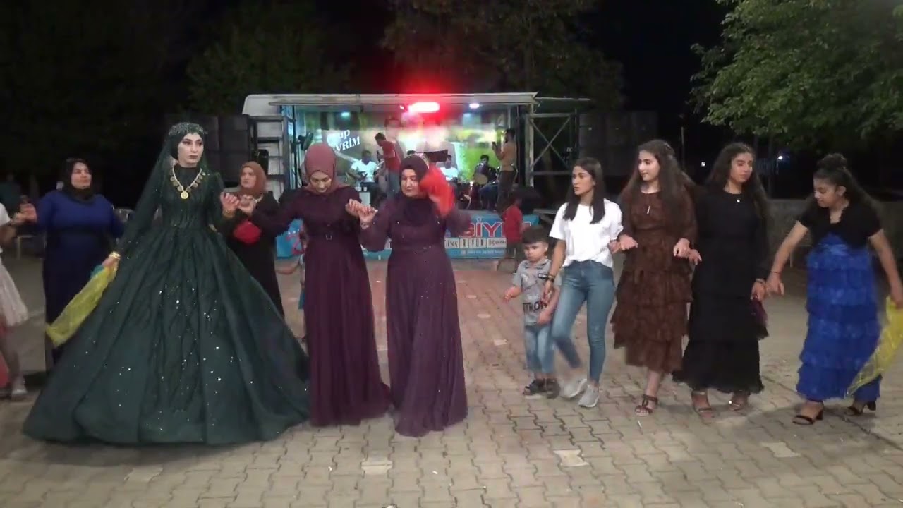 TEKİN KAMERA & GRUP DEVRİM YAZIKARAKUYU KÖYÜ