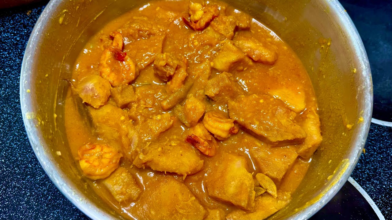 Delicious Taro Curry with Shrimp Perfect with Rice