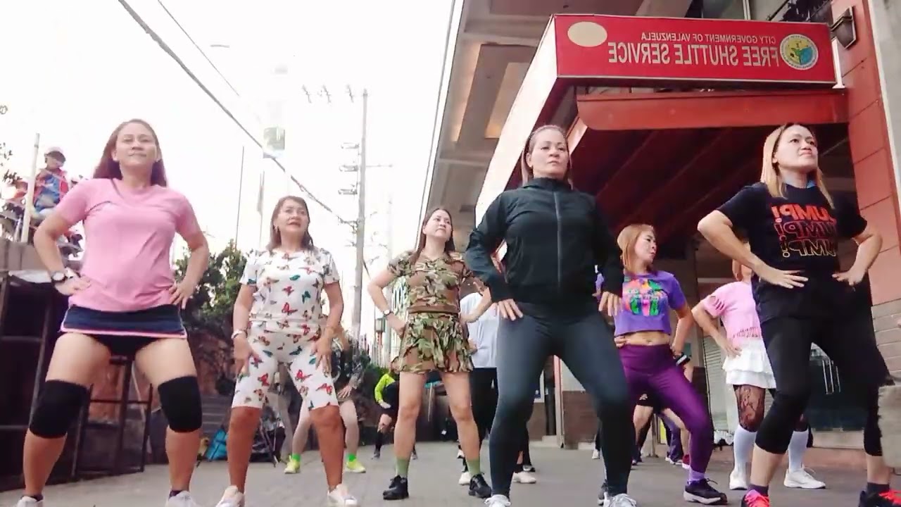 BUDOTS REMIX || GIRL IN THE MIRROR #trending #zumba #dance #fitness #viral 