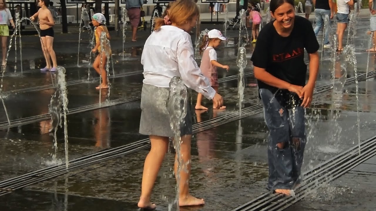 Moscow. Summer, fountain, girls and wet Happiness-7!/Москва. Лето,фонтан,девушки и мокрое Счастье-7!