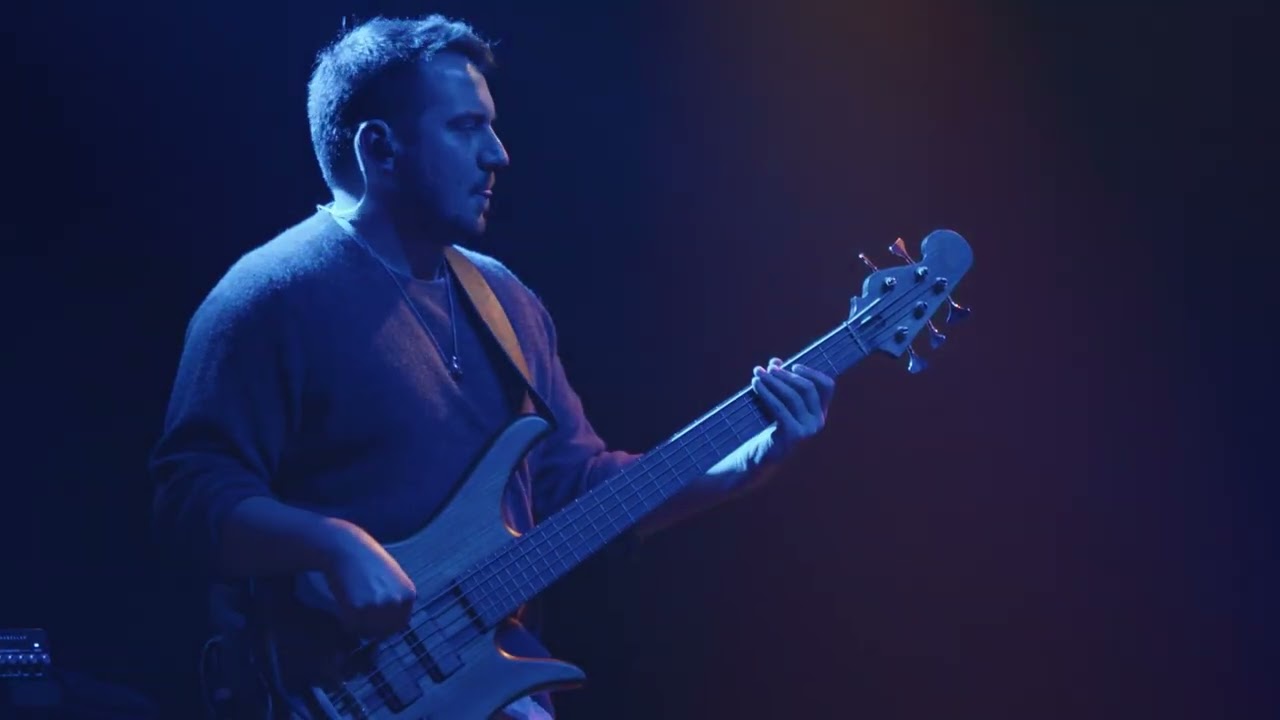 TAUK - Hot Brown (Live)
