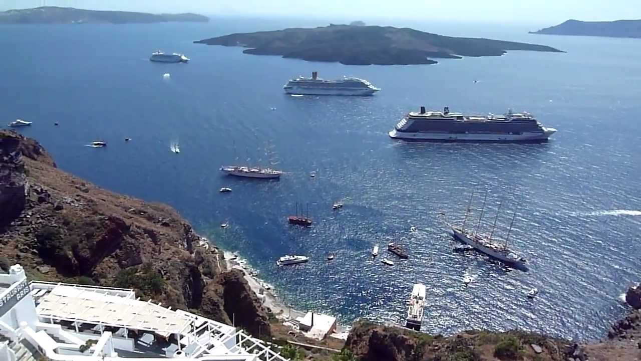 AIDA Aura in Santorin