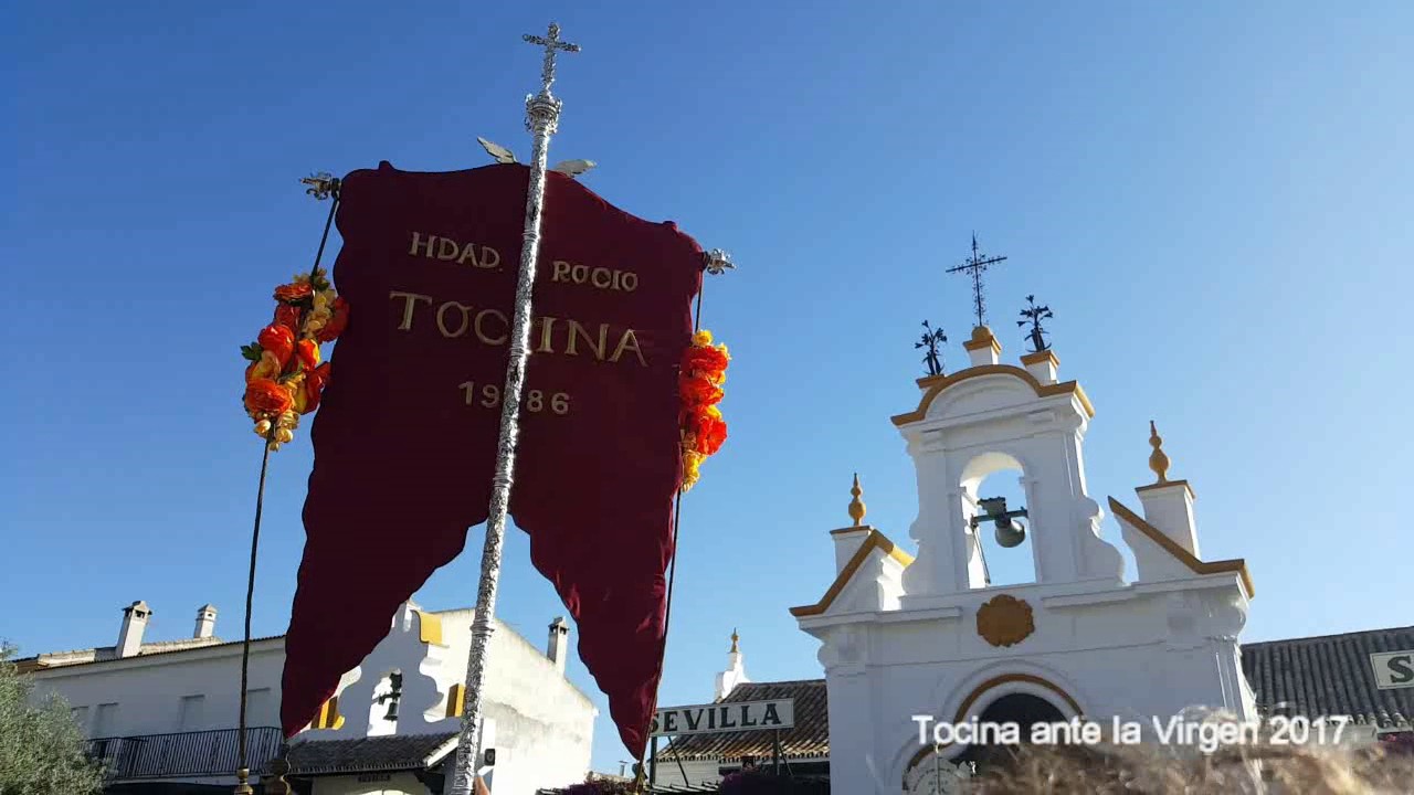 Tocina ante la Virgen del Rocío y Sevilla 2017.