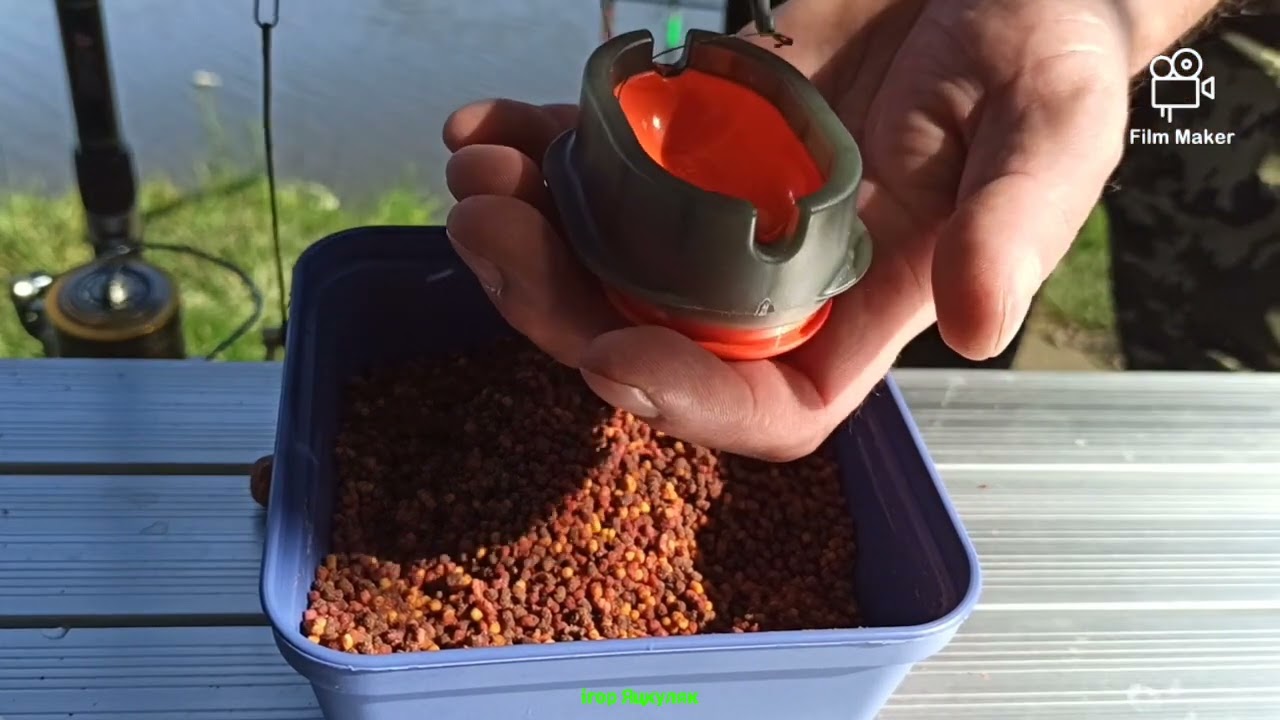 Правильное увлажнение пеллетса и набивка в кормушку.