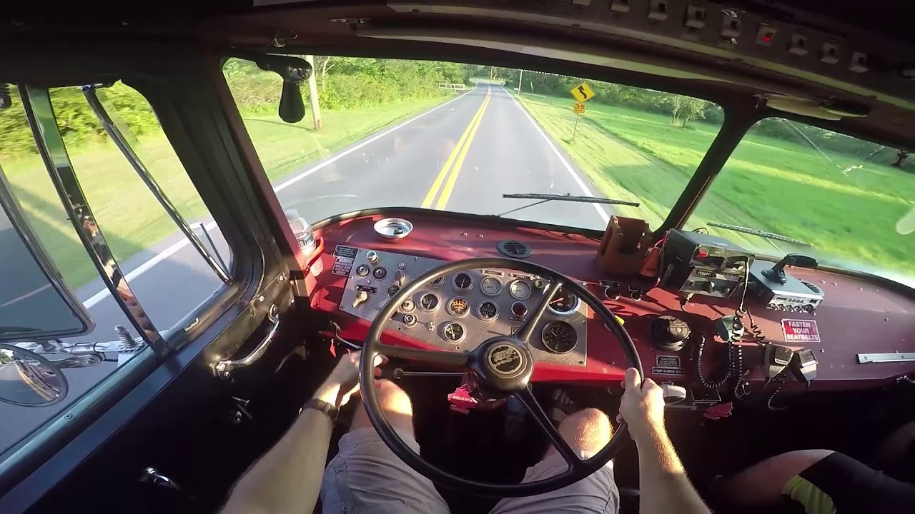 Driving a Fire Engine for the first time  1982 Hahn Pumper Truck