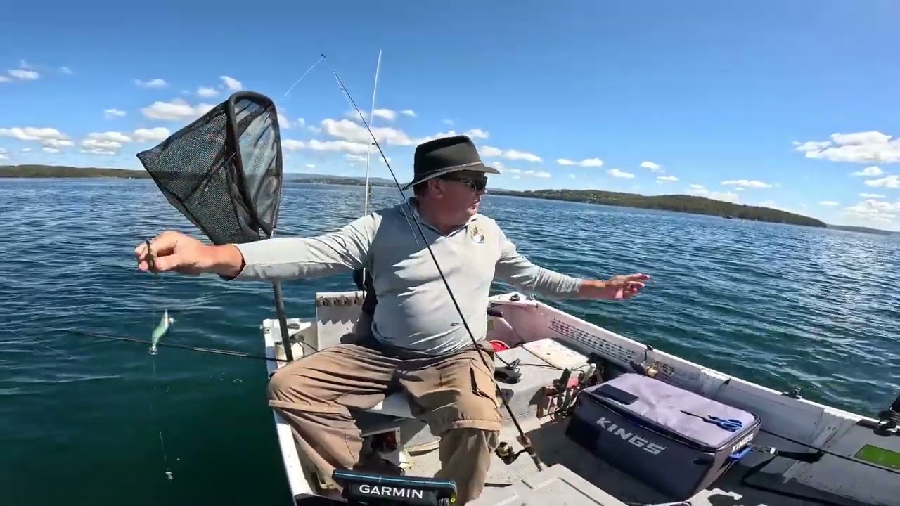 🎣🐟 Lake Macquarie Squid Session with My Uncle | Easy Bite