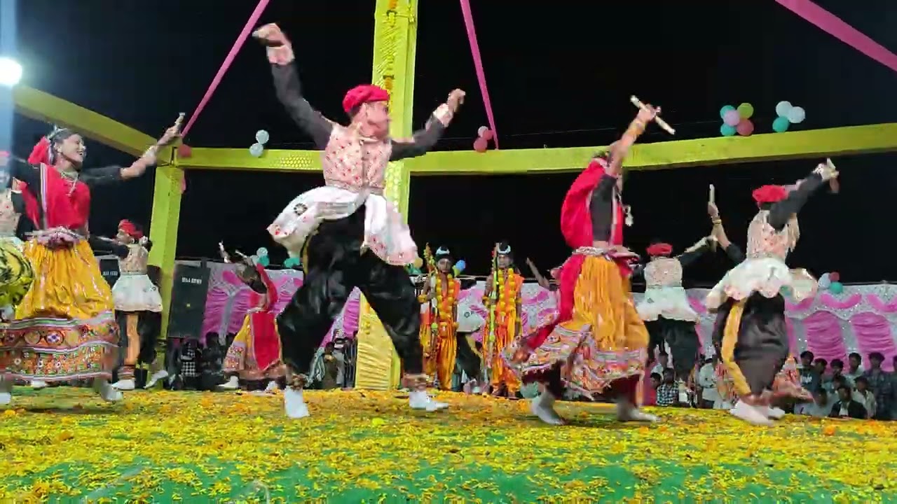 Chandni Chowk Garba Mandal Jamli // Nilkanth Me Shandar Prastuti Di // Aadiwasi Garba Dandiya ||