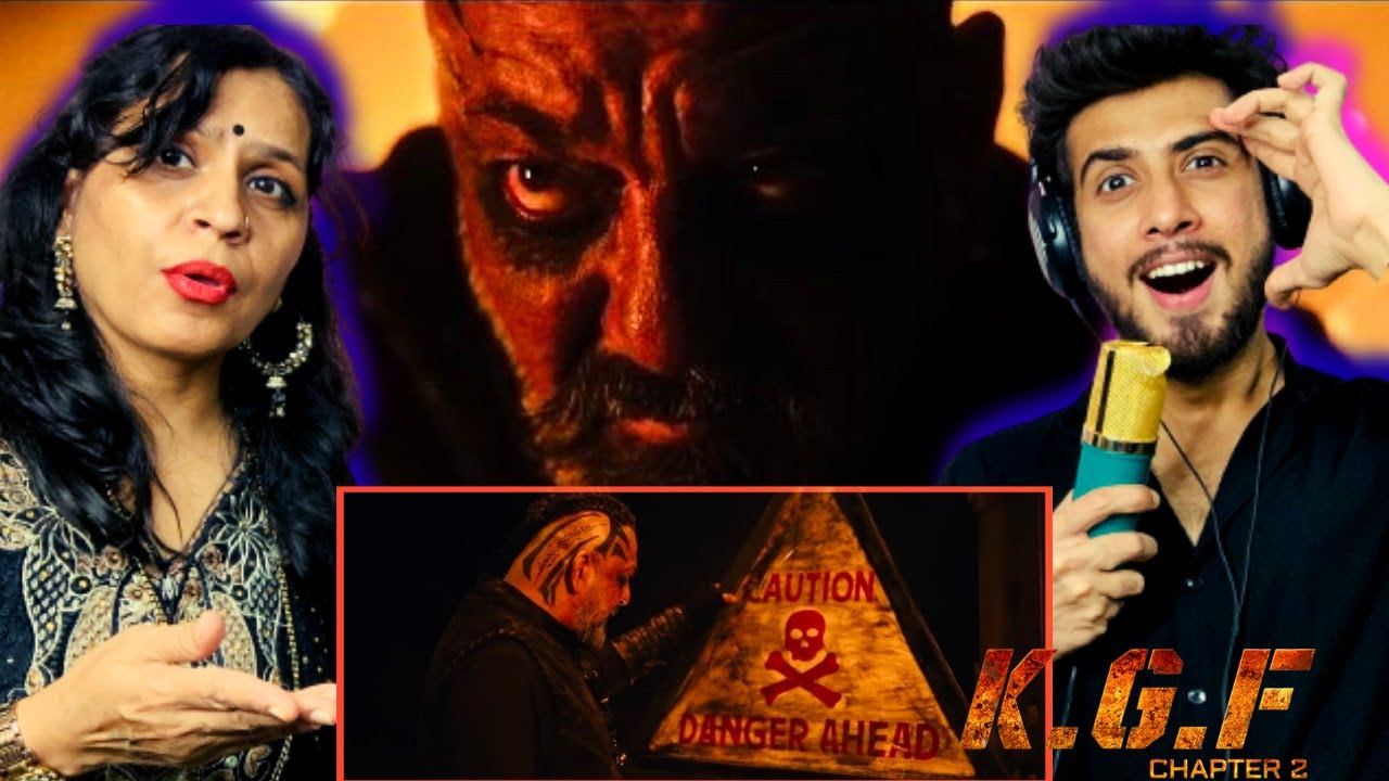 KGF Chapter 2 Adheera Entry Scene - #3 Reaction with Mom | Sanjay Dutt | Yash | Prashanth Neel