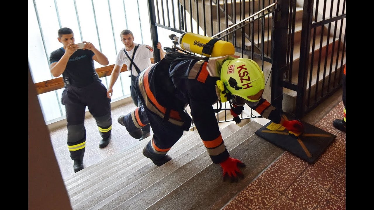 Lépcsőfutó bajnokság Szombathelyen, tűzoltóknak - 2019.