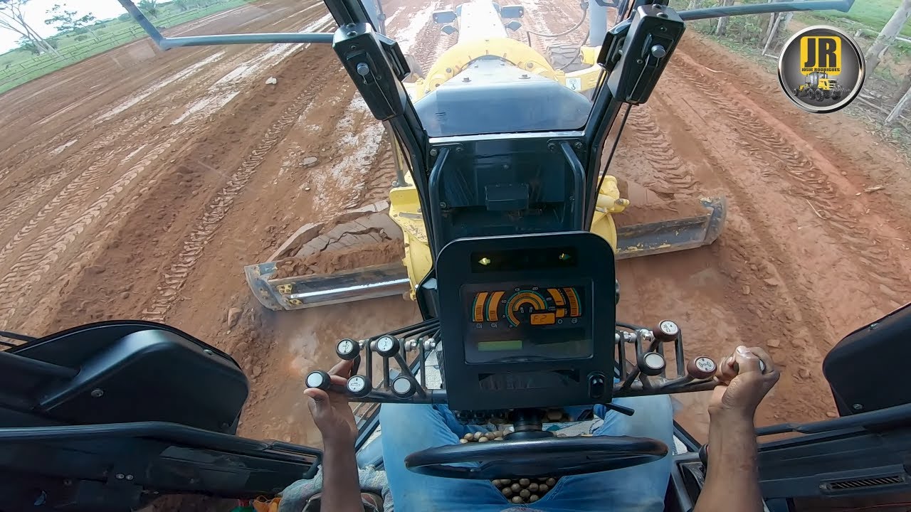TRABALHEI COM A MOTONIVELADORA MOTORGRADER KOMATSU GD655-5