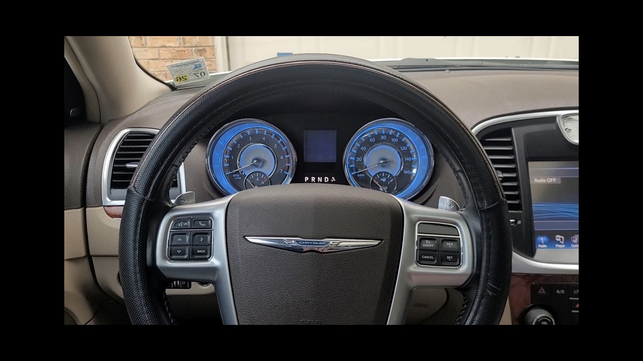 2011 Chrysler 300c with working factory Paddle Shifters