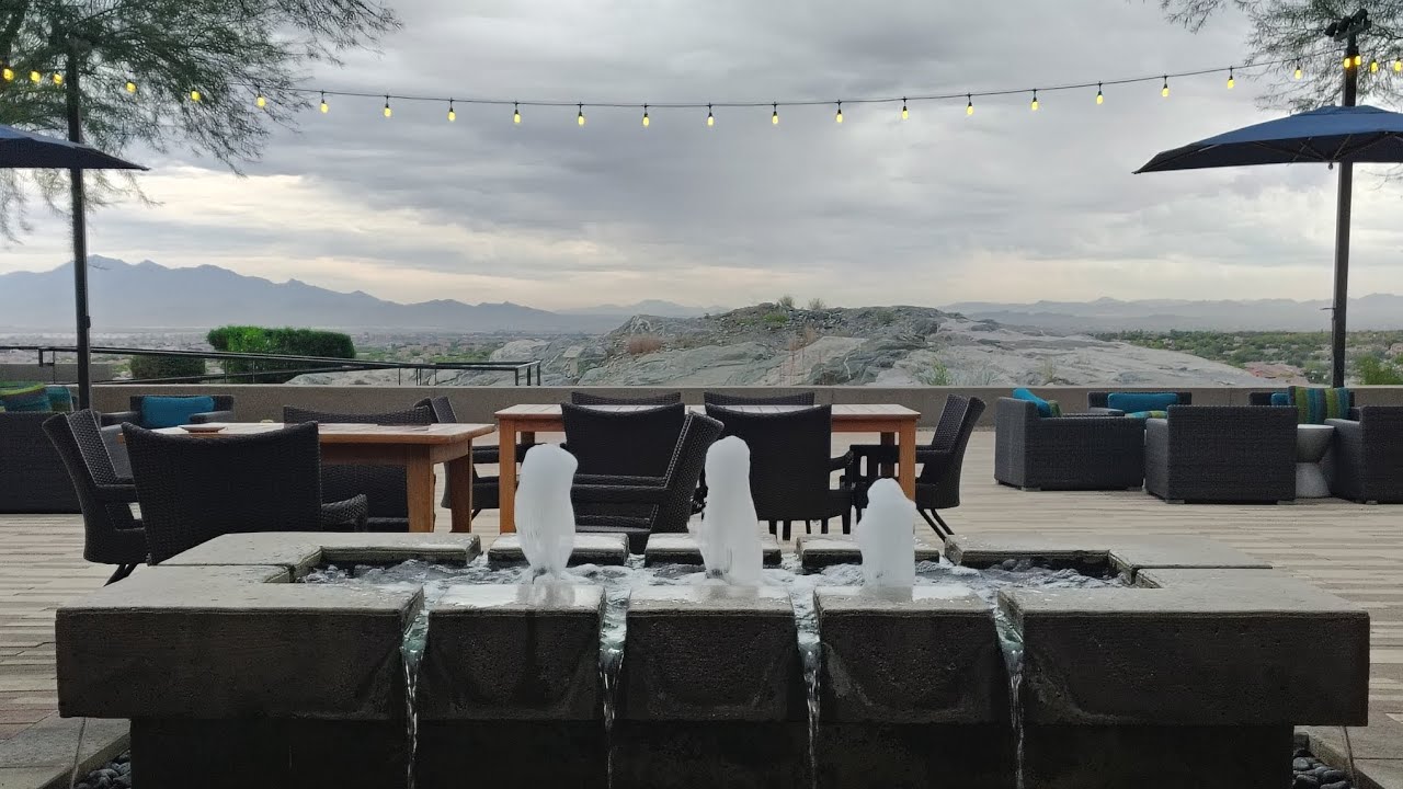 Mountainside Dining and Scenery 😍 