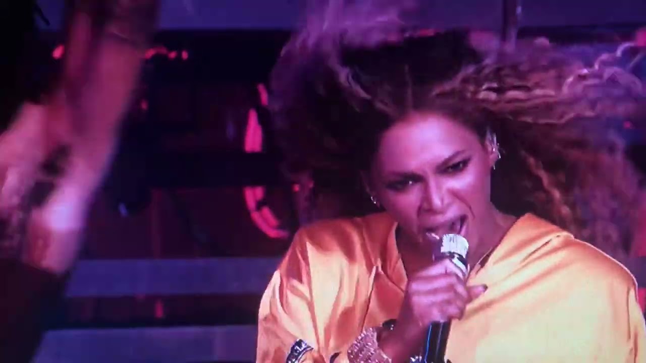 BEYONCE And I DANCING TOGETHER! Check me out DANCING IN FRONT!(Beychella 2018!)