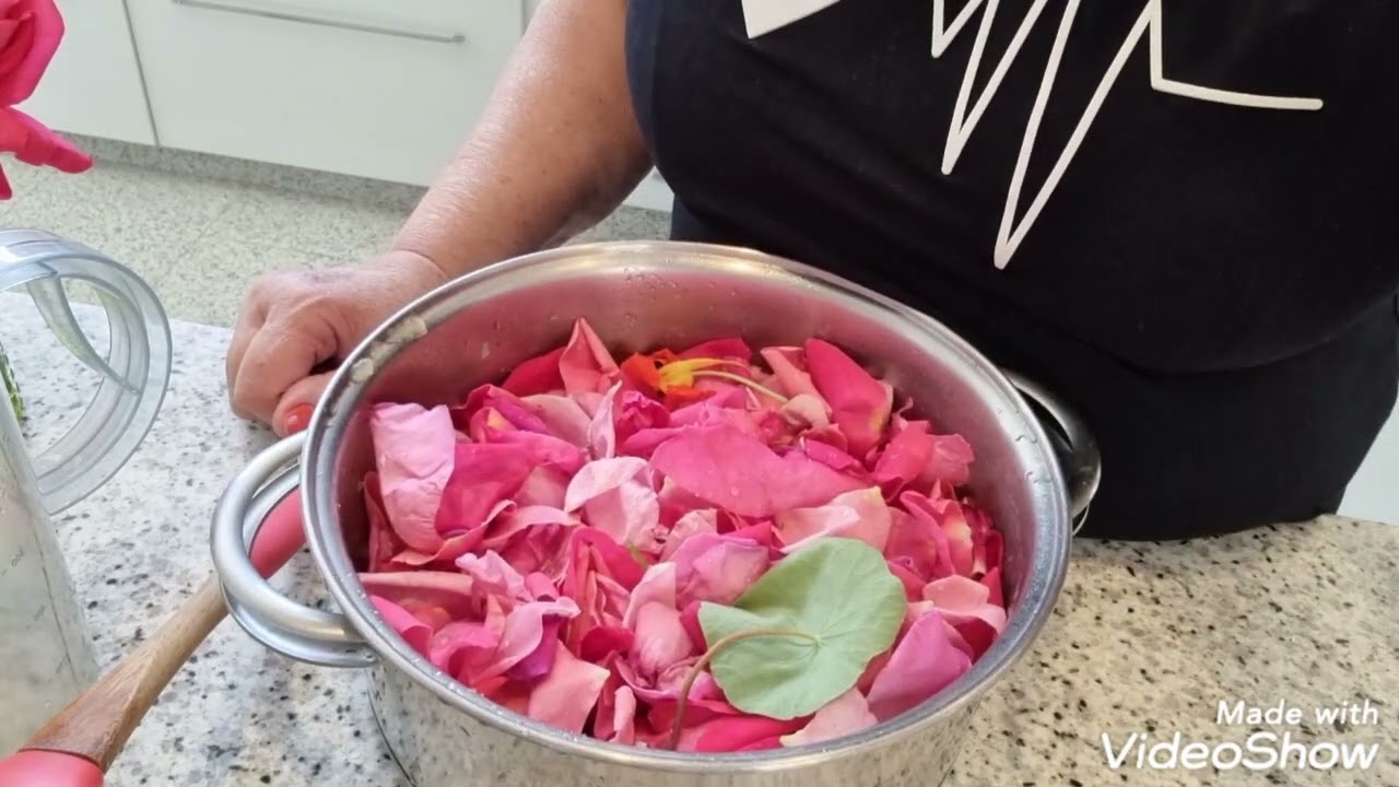 GELÉIA  DE ROSAS E FLOR CAPUCHINHAS. E AQUI CONTO UMA HISTÓRIA  DO MEU PÉ  DE RROSAS.