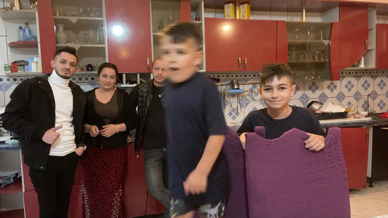 DUMINICA IN FAMILIE @URSU si FAMILIA  !