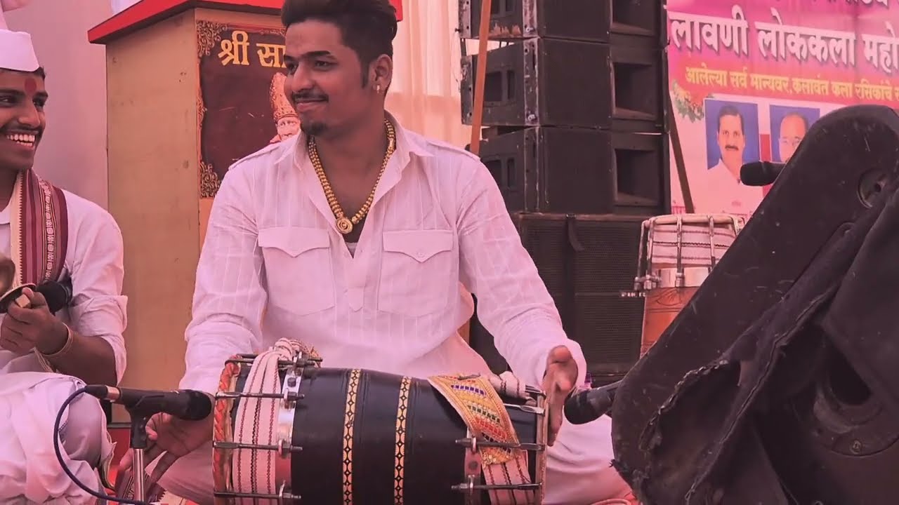 ढोलकी वादक तेजस मोरे, मुंबई यांचे ढोलकी वादन ऐका...