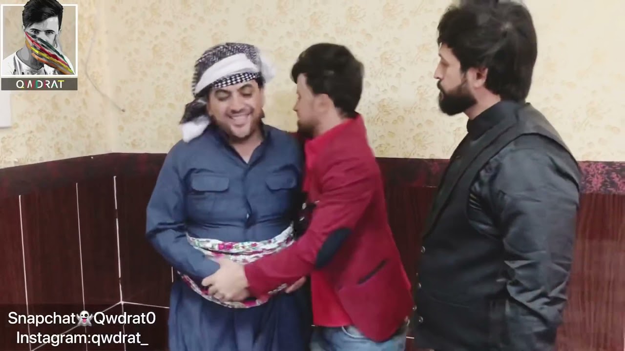 قودرەت باوکی ڕازی دەکات بۆ ئەوەی بچێ بۆ خاریج