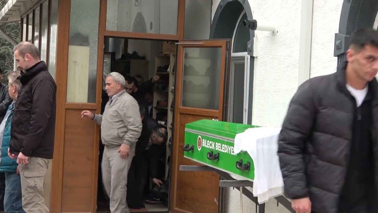 Mardin'deki feci kazada hayatını kaybeden genç kız gözyaşları arasında toprağa verildi