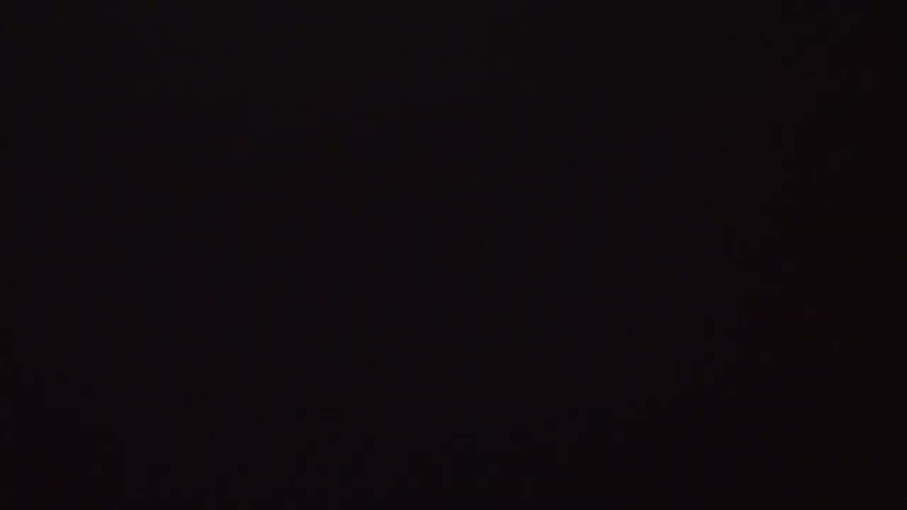 Obcy facet płaci Twojej kobiecie..