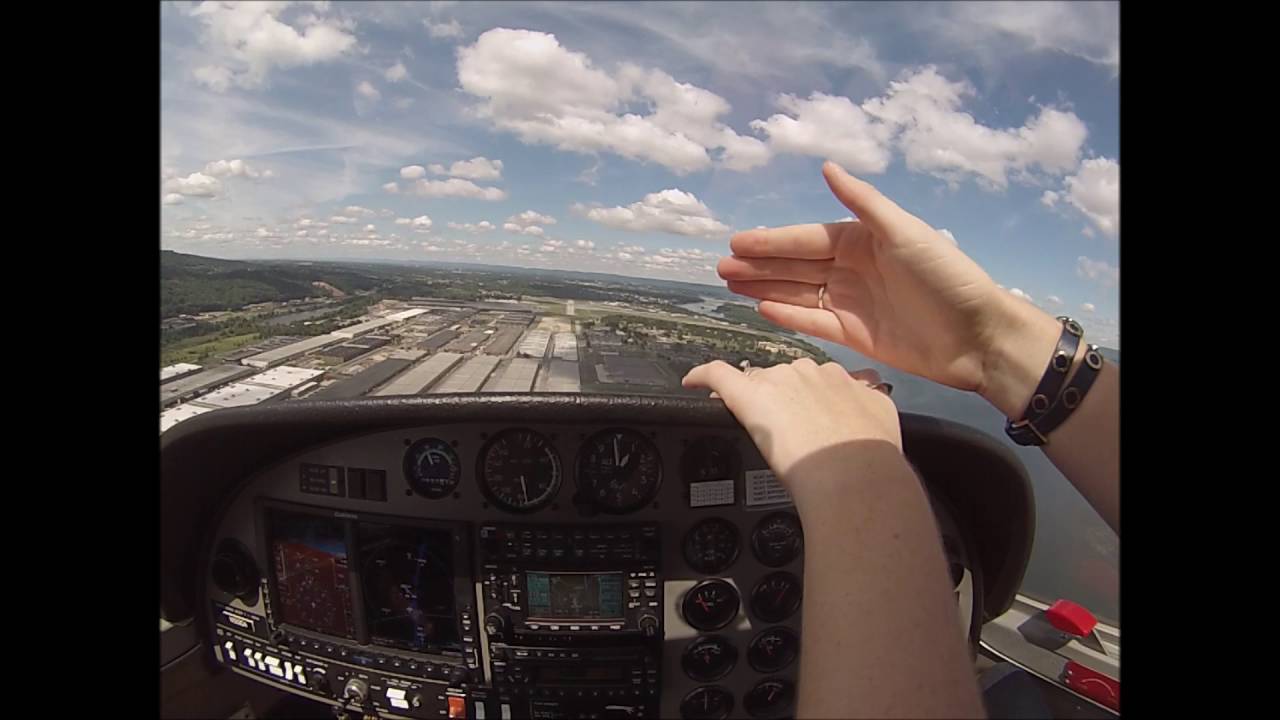 Diamond DA20 - Traffic Pattern w/ATC