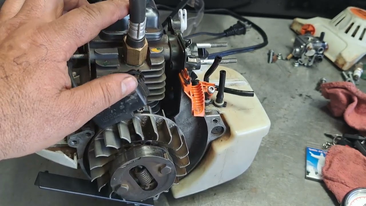 ETMJ.#31 DIAGNOSTICO 4MIX STIHL. COMO HACER LA PRUEBA DE ESCAPE DE AIRE EN UNA DESBROZADORA 4 MIX