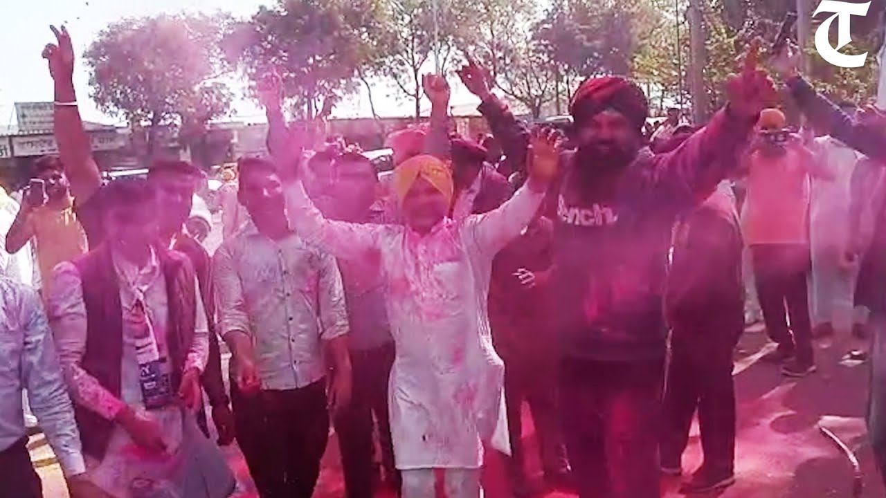 Punjab Election Result 2022: Celebrations erupt as AAP heads towards a big majority