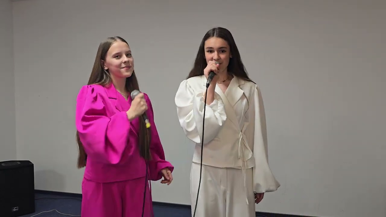 Duet Maja Nawotczyńska i Iga Iwańska w utworze 
