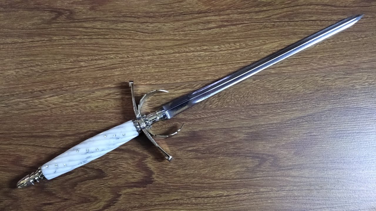 Musketeer Stiletto.  Стилет Мушкетёра.