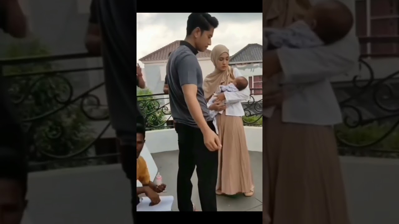 Bak Suami Istri! Perhatiannya Zikri Daulay, Saat Cut Syifa Mengasuh Bayi.