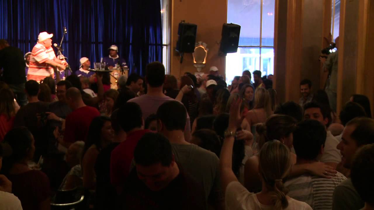 Música: HOMENAGEM A JORGE BEN JOR, SEU JORGE E TIM MAIA - NANINHA E BANDA NO BAR BRAHMA