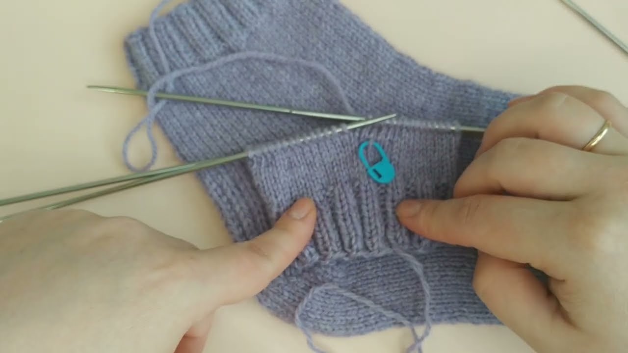 Как избежать протяжек в круговом вязании?