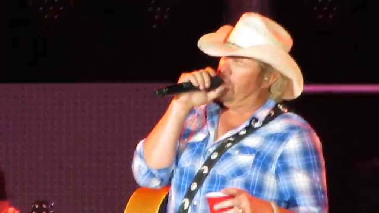 Toby Keith ~You Shouldn't Kiss Me Like This~ 2014