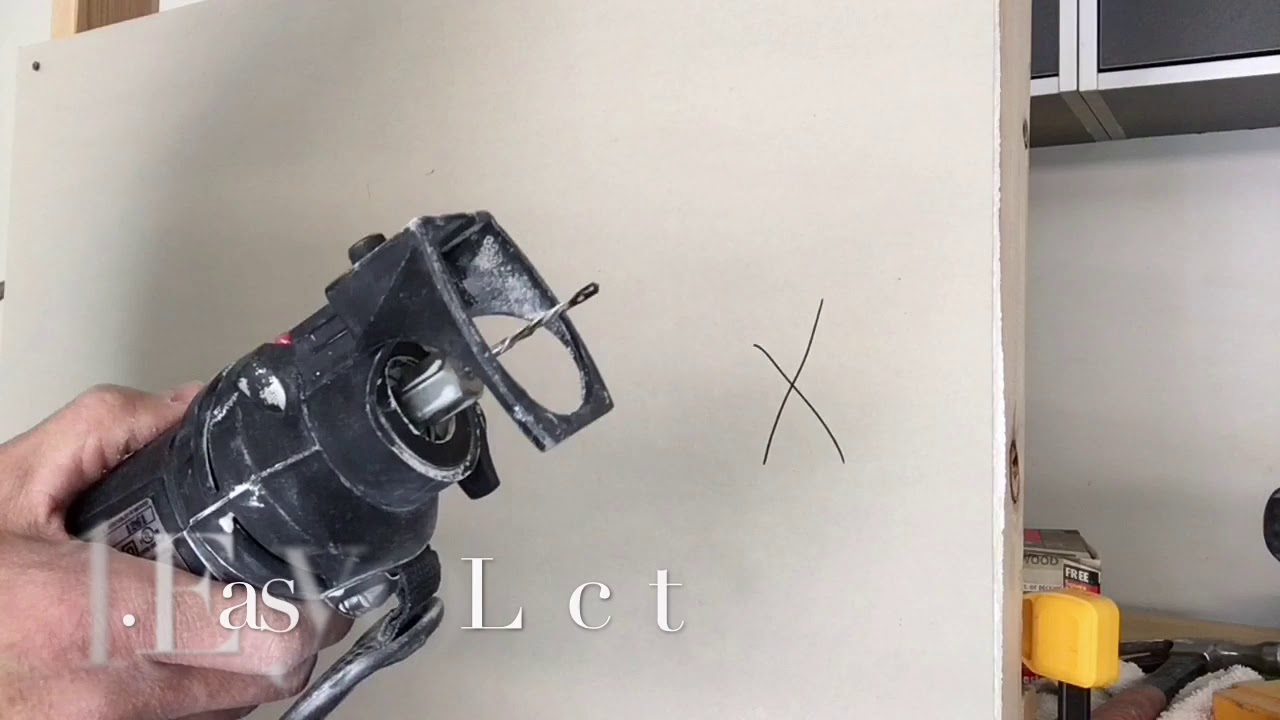 EASY WAY TO CUT DRYWALL AROUND ELECTRICAL OUTLET BOXES