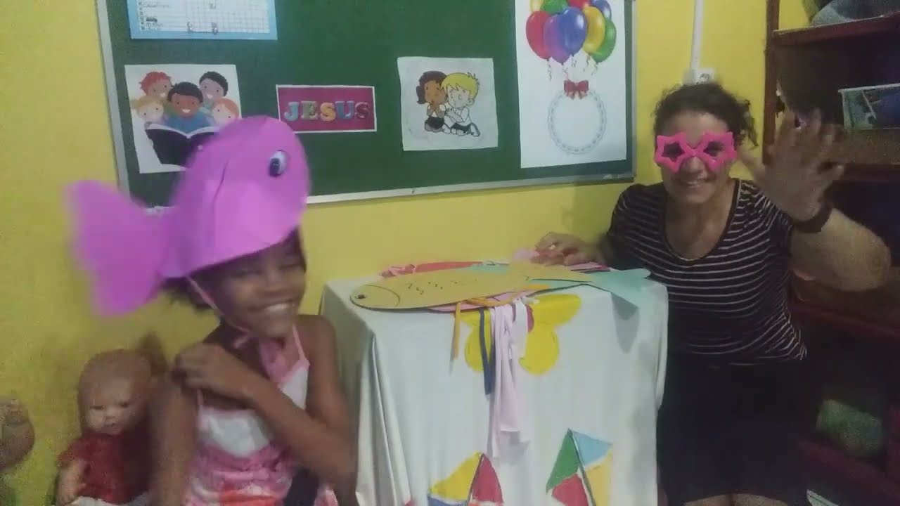 COMO FAZER UM PEIXE DE PAPEL PARA COLOCAR NA CABEÇA...