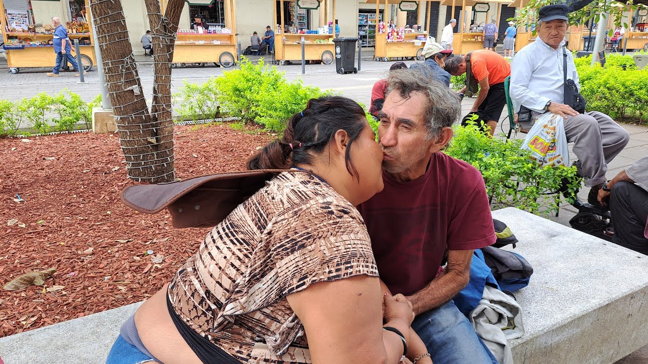 BETTY QUIERE DINERO PARA IRSE CON DON TOÑO Y TRANSFORMARLO PERO EL LE QUITA LAS UÑAS DE LOS PIES 😱