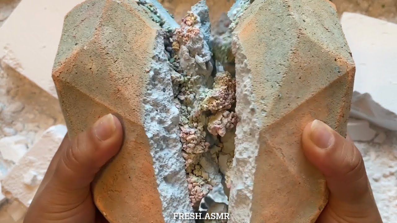 Gym Chalk Crunchies Sandwich + Gym Chalk ASMR