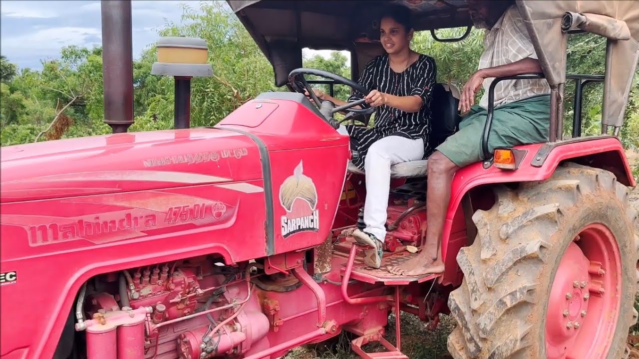 Village girl Driving Tractor - How to drive a Tractor - Tractor Driving