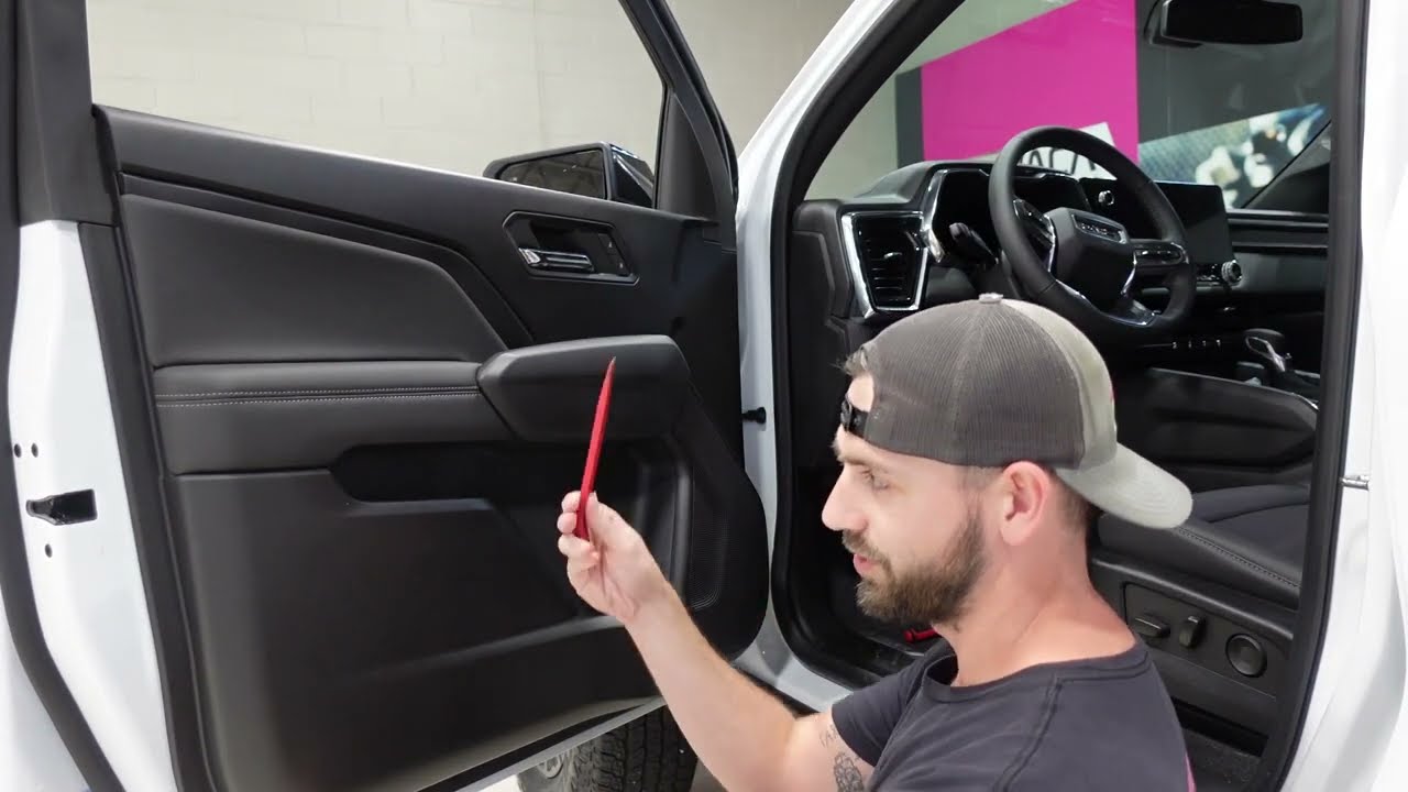 Door Panel Removal: 2023 - 2026 GMC Canyon ( Front & Rear )