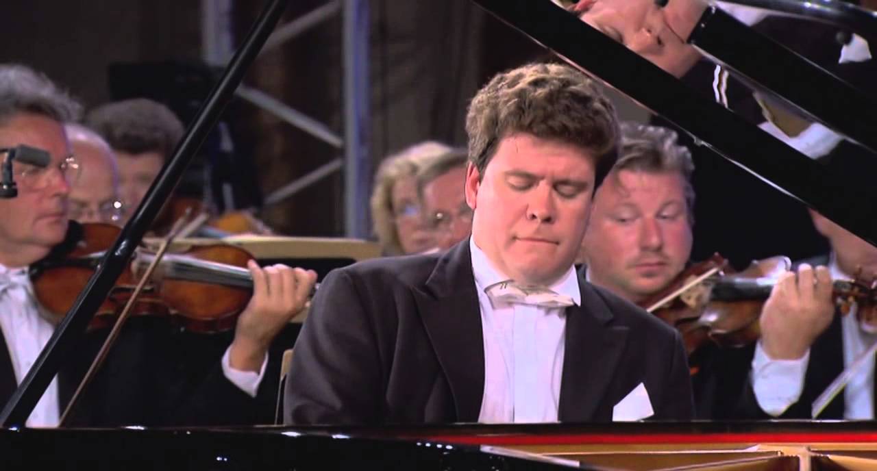 Denis Matsuev (p) & Yuri Temirkanov (cond.) - St. Petersburg Philharmonic: Rachmaninov Concerto No.2