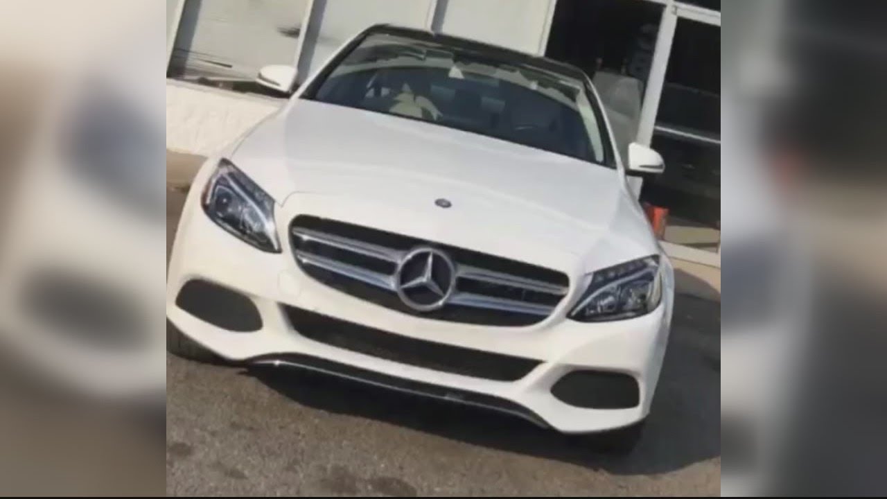 Detroit car thief suspect dragged by dreadlocks after woman finds her own stolen car
