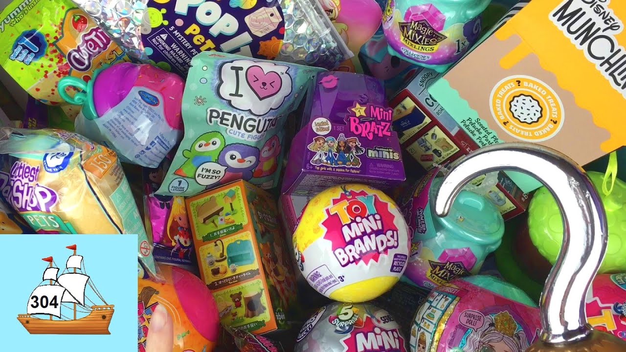 Blind Bag Ship 304 Disney Munchlings Mini Brands I Heart Penguins MLP Pop It Pets Review