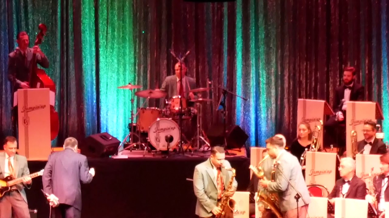 Jumpin'up Orchestra - Oh Look A There Ain't She Pretty