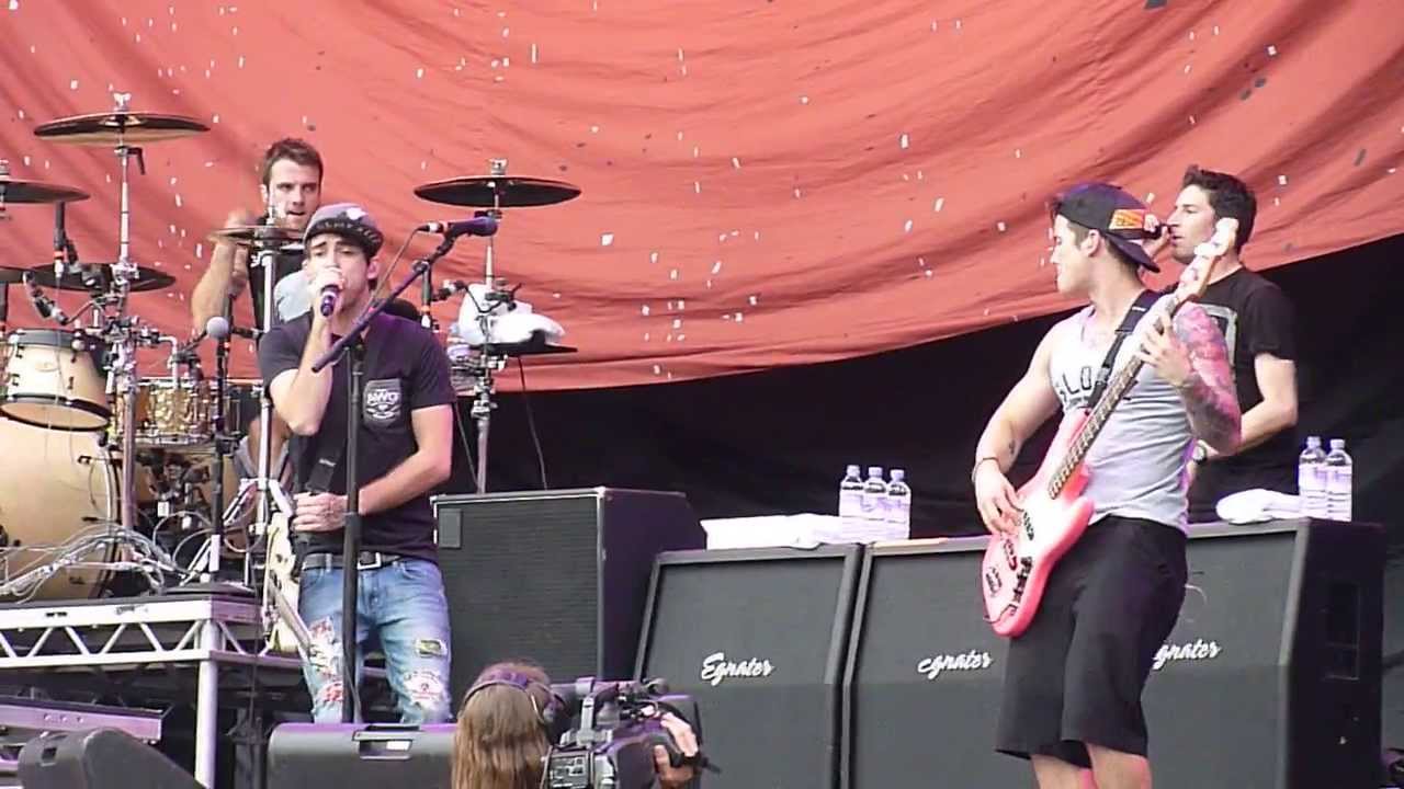 All Time Low : Backseat Serenade @ Emirates Stadium London 01/06/2013