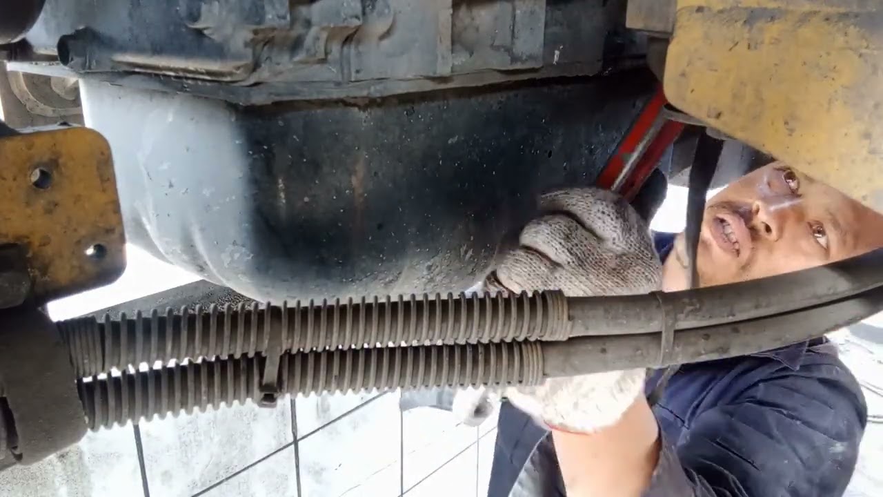how to change forklift engine oil 🛢️ https://headlinesai.pro?refer=prad7534